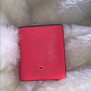 Kate Spade mini wallet💕💁🏼‍♀️